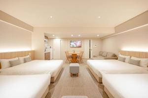 Nico Hotel - Nearby Transportation Options