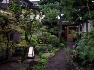 NIPPONIA HOTEL Aizuwakamatsu City Lower Town - Accessibility and Transportation