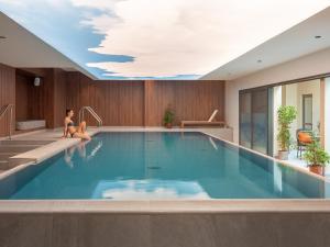 Novotel Orléans Centre Gare - Policies and Accessibility