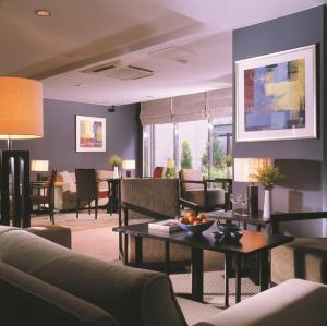 Oakwood Residence Aoyama - Contemporary Urban Living Space