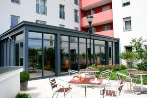 Odalys City Lyon Bioparc - Nearby Attractions and Activities