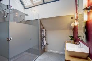 Oddfellows Chester Hotel & Apartments - Questions About Staying Here