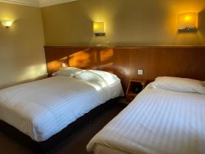 Orchard Hotel - Transportation Options