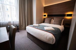 Oxford Hotel - Nearby Attractions