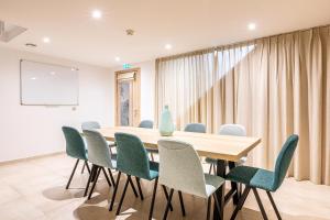 Paris D'issy Hotel Porte De Versailles - About Staying Here