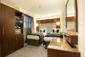 Park Grand Paddington Court - Payment Policies