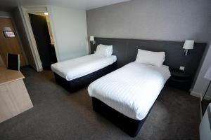 Pendulum Hotel - Genius Discounts and Offers