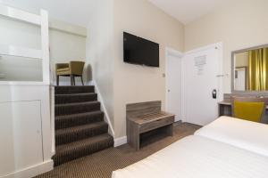 Phoenix Hotel - Worth The Stay