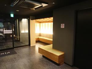 PINN-S1E6 - Room Types and Pricing