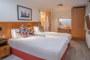 Queensway Hotel, Sure Hotel Collection by Best Western - Worth The Stay