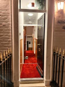 Romany House Hotel - Nearby Attractions