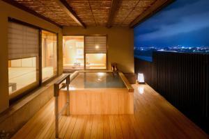 Roppokan - Nearby Attractions
