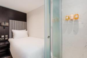 Rove Hotel London Paddington - Booking Information
