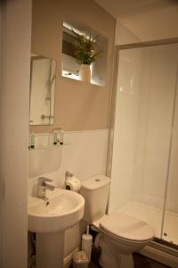 Rowton Poplars Hotel - Policies and Regulations