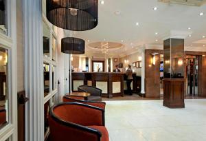 Royal Eagle Hotel - Booking Information and Tips