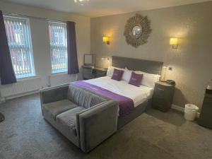 Ruskin Hotel - Questions About Staying Here