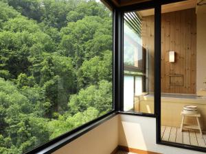 Ryotei Hanayura - Travel Tips for Visitors