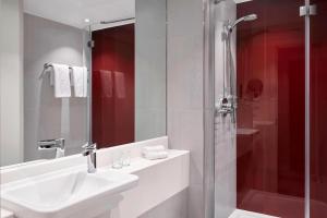 Sheraton Heathrow Hotel - Additional Information