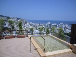 Shin Kadoya - Booking Information