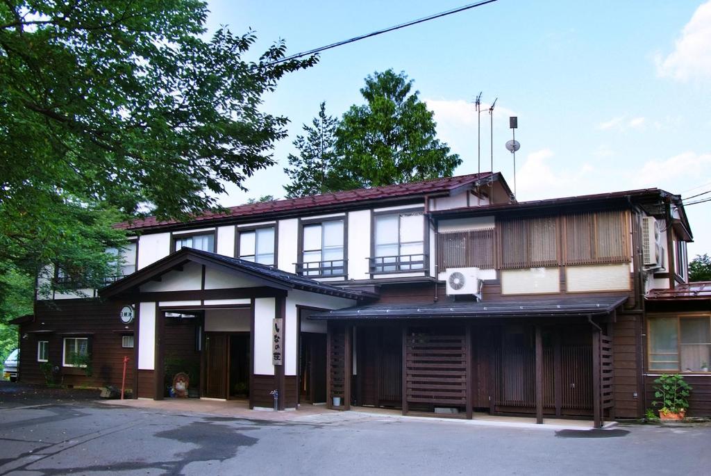 Where to Stay in Tsunan: Here’s Our 2 Best Hotel Picks