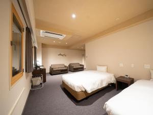 Shinsaibashi ARTY Inn - Booking Information