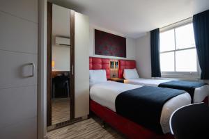 Simply Rooms & Suites - Worth The Stay