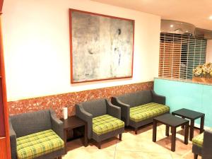 Smile Hotel Asahikawa - Accessibility and Parking