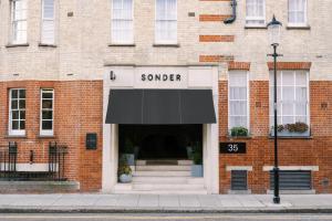 Sonder Chelsea Green - Booking Information