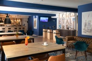 SOWELL HOTELS The Knights - Planning Your Stay