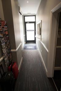 St Georges Inn Victoria - Transportation Options