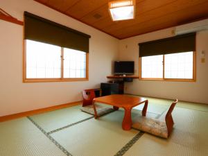 Takanoya - Room Types and Accommodations