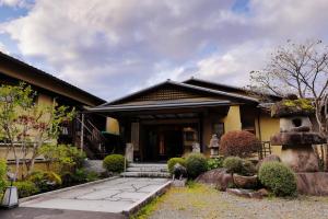 Tatsuta Ryokan - Amenities Offered