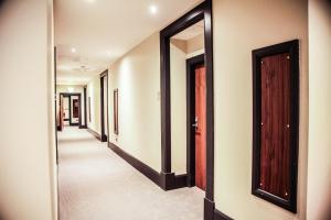 The Ainscow Hotel - House Rules and Languages