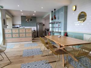 The Beach Club - Nearby Attractions