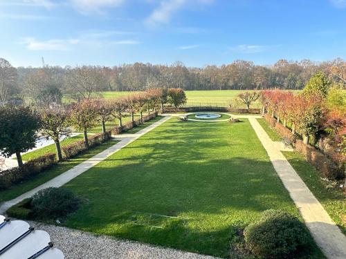 THE BIG HOUSE LGM - Booking Information