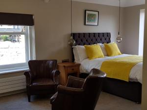 The Bowes Hotel - Booking and Policies