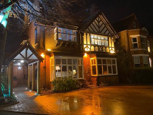 The Chester Court Hotel - Questions About Staying Here