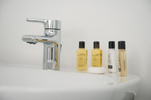 The Crown & Greyhound by Innkeepers Collection - Summary of Ratings