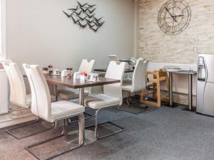 The Kenley Hotel - Check-in and Check-out