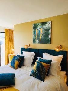 The Liner - Location and Accessibility