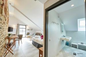 The Manor of Kerbot - Dining Options