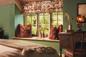 The Masons Arms - Getting There and Parking