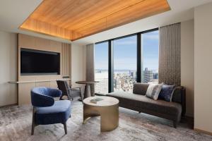 THE OSAKA STATION HOTEL, Autograph Collection - How to Book