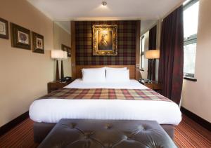 The Queen at Chester Hotel, BW Premier Collection - Location and Accessibility