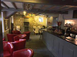 The Queens Head - Questions About Staying Here