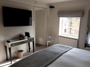 The Ship Inn - Questions About Staying Here