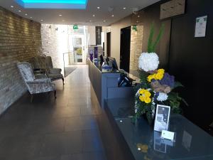The Westbridge Hotel Stratford - Worth The Stay