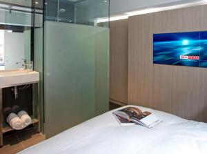 The Z Hotel Soho - Tips for a Great Stay