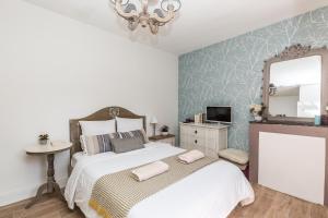 TinyHouse Inn Saint-Germain-des-Prés - Nearby Attractions