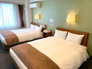 Tokyo Plaza Hotel - Nearby Attractions